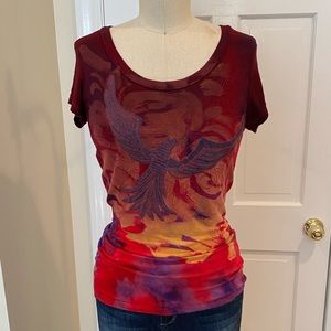 Roar Fitted Tee with stitching detail